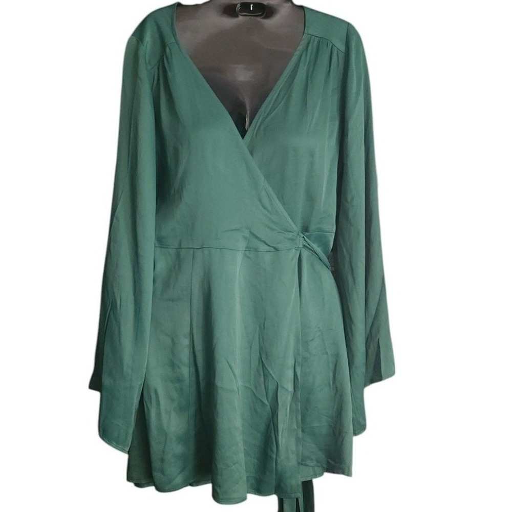 SHORE Emerald Green Satin Wrap Dress Bell Sleeve Tie Waist Mini Sz Large NWT$238 - Picture 3 of 10